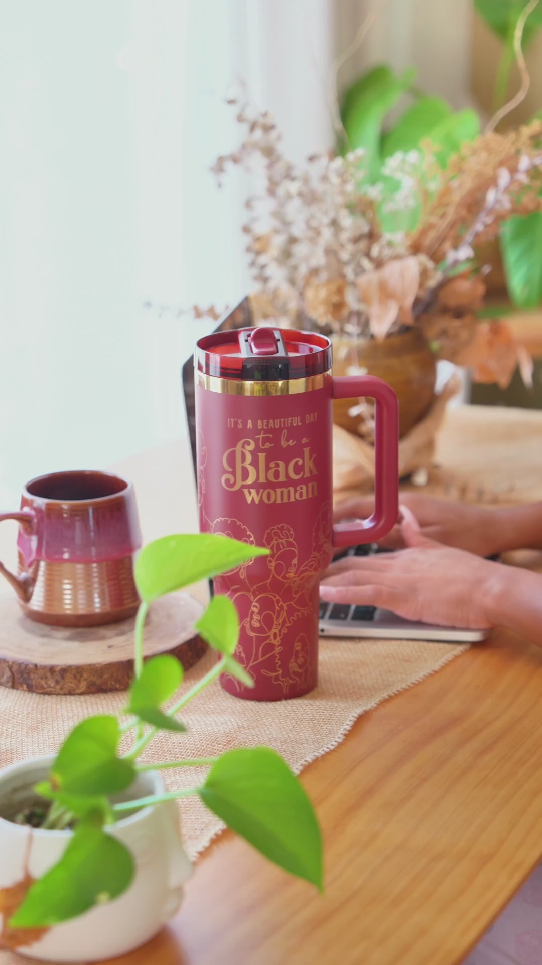 Pomegranate Allure HydraLock™ Leakproof Flip Straw Tumbler - 40oz