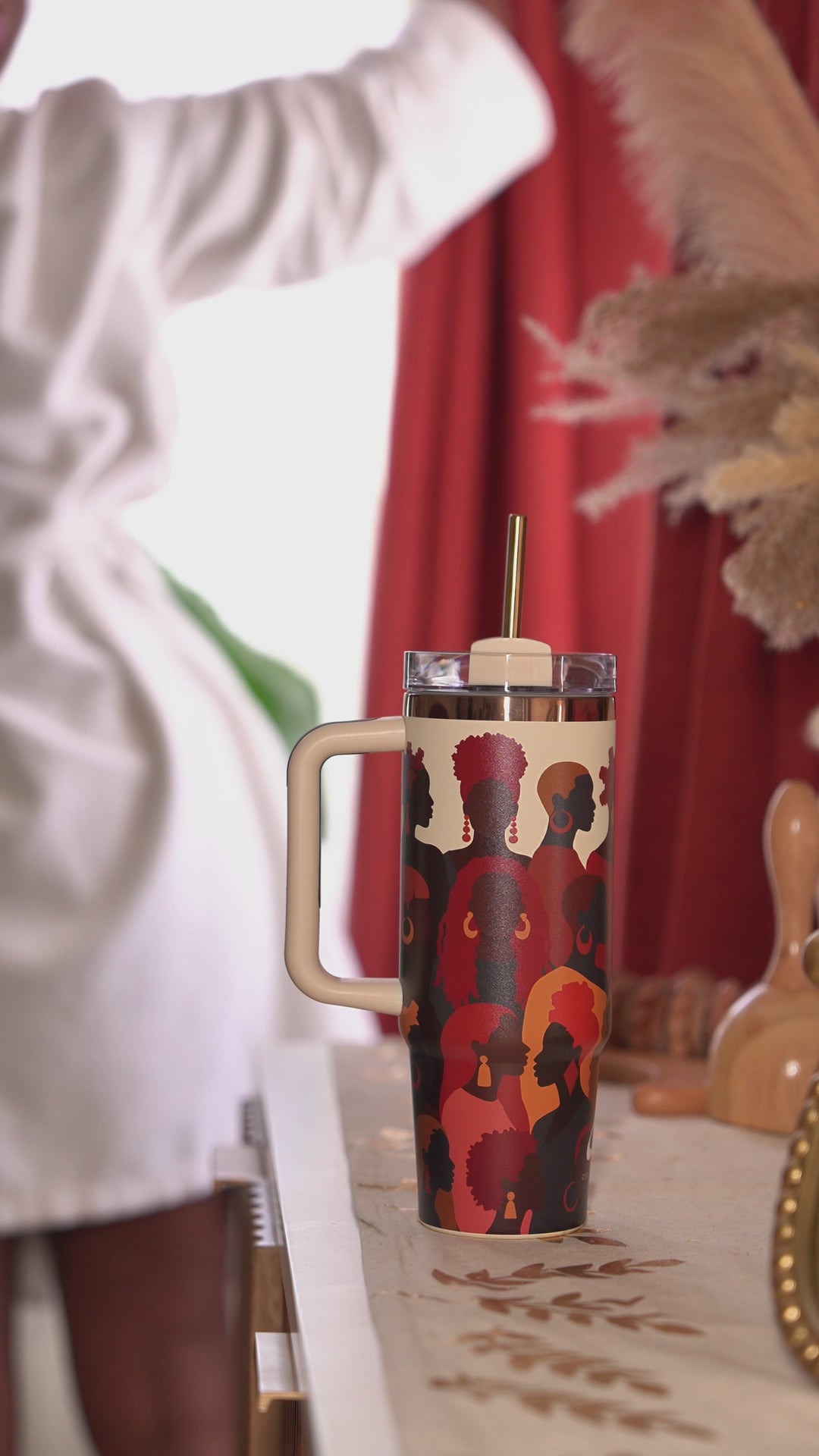 "Rooted Radiance" FlowSip™ Insulated Tumbler – 30oz – It's a Beautiful Day to Be a Black Woman